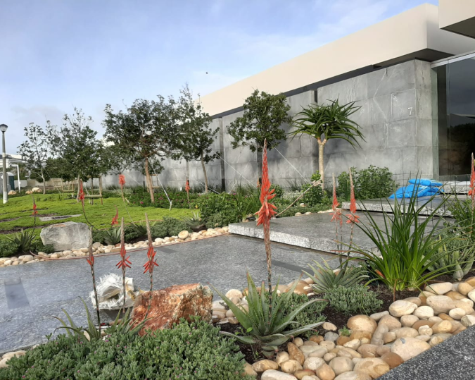 Strandveld Garden, House Venus main view